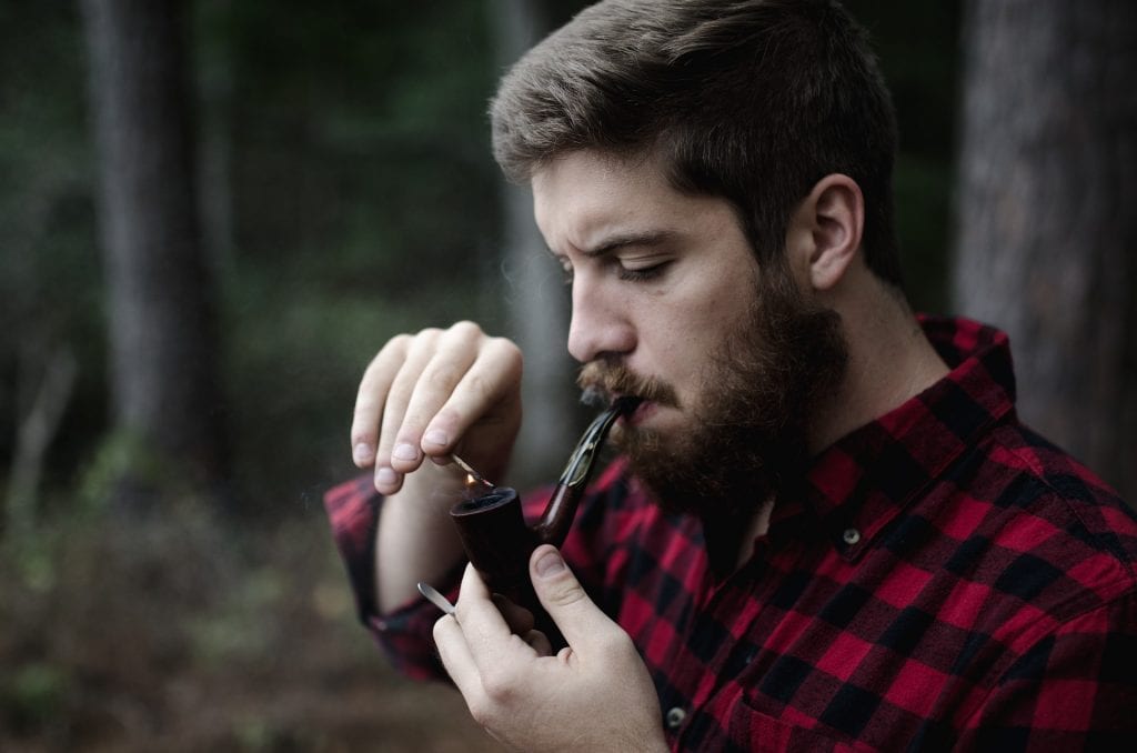 how to smoke a pipe