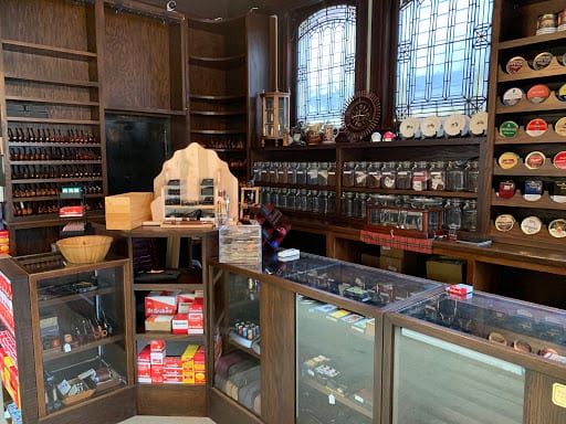 opening a cigar shop