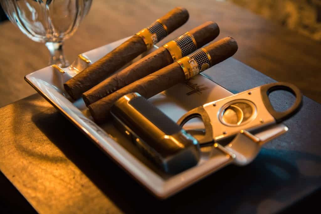 Selecting A Cigar By The Taste, Price And Rating